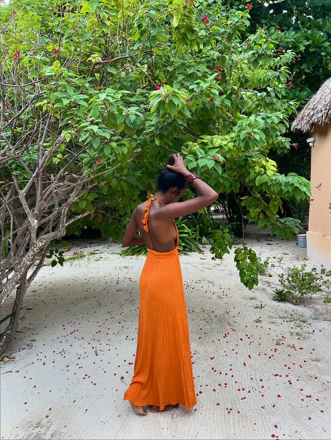 Post 7 by call me ash 🌹 on Instagram (carousel)