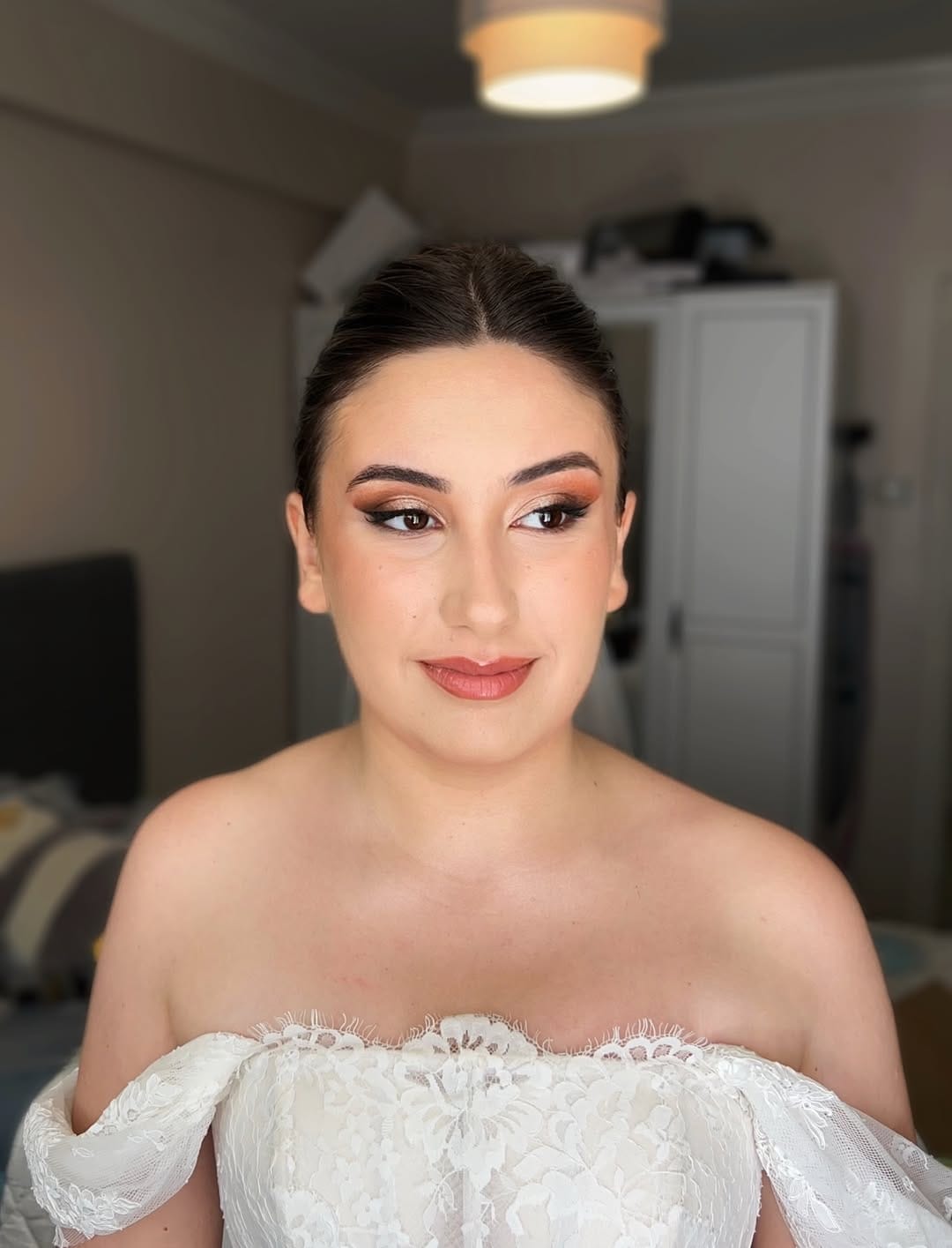 Post 6 by Şule Erem | Makeup Artist on Instagram (carousel)