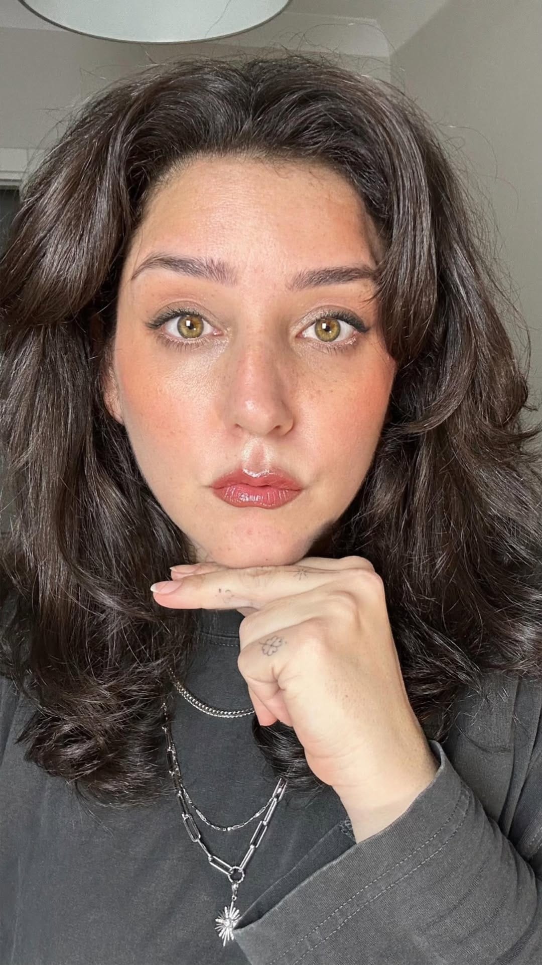 Post 4 by Şule Erem | Makeup Artist on Instagram (video)