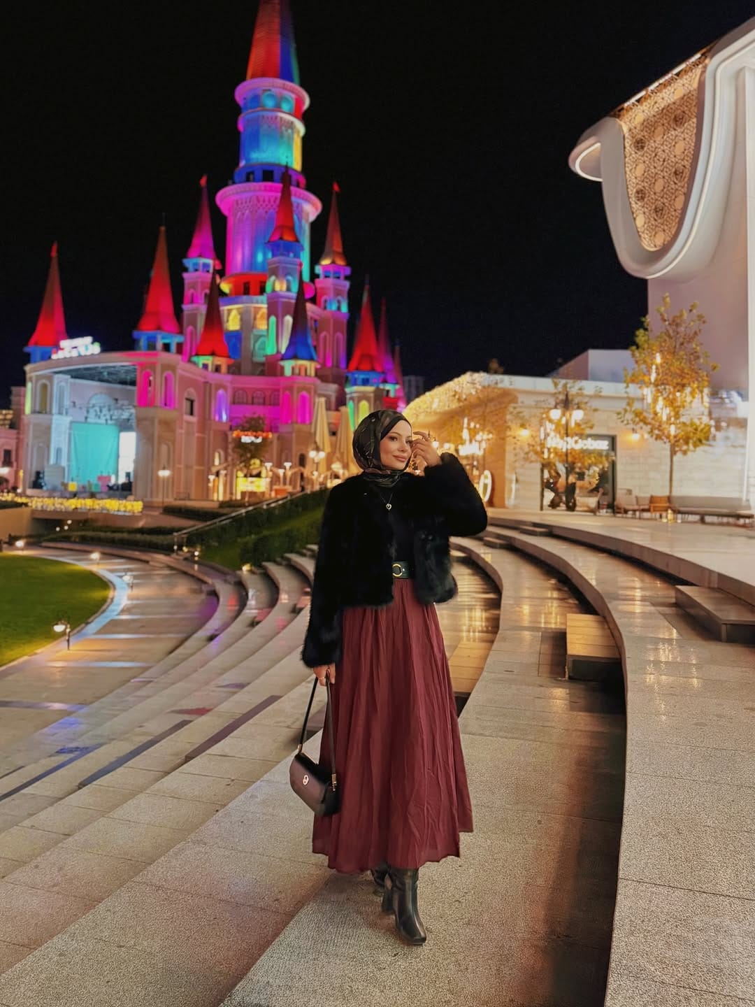 Post 8 by Sena Kandil on Instagram (carousel)