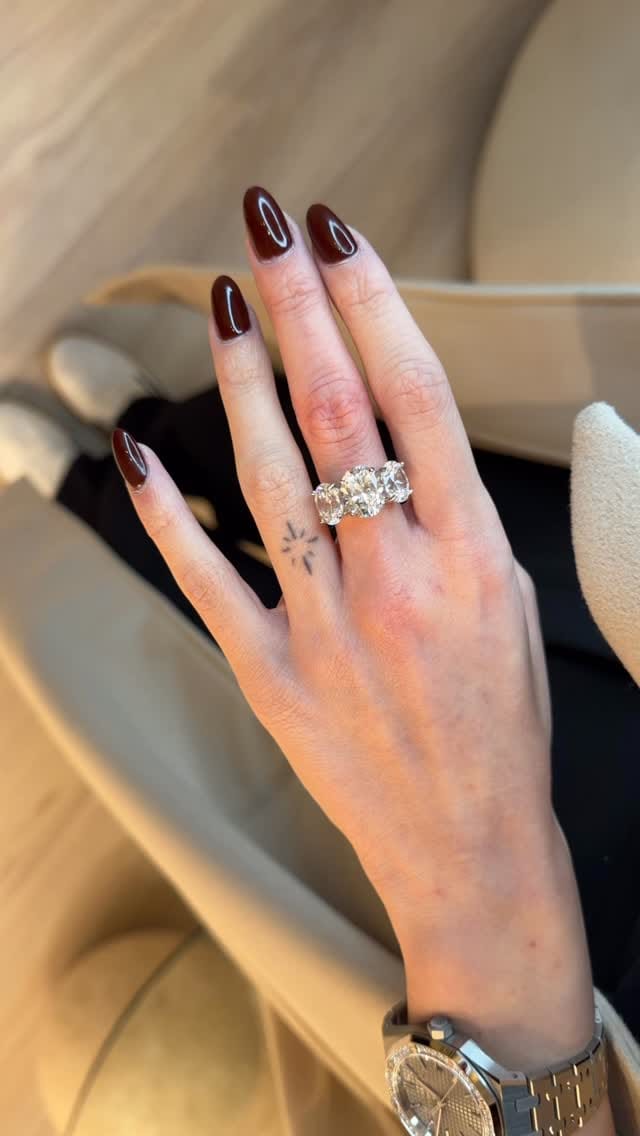 Post 6 by Miss Happiness on Instagram (video)