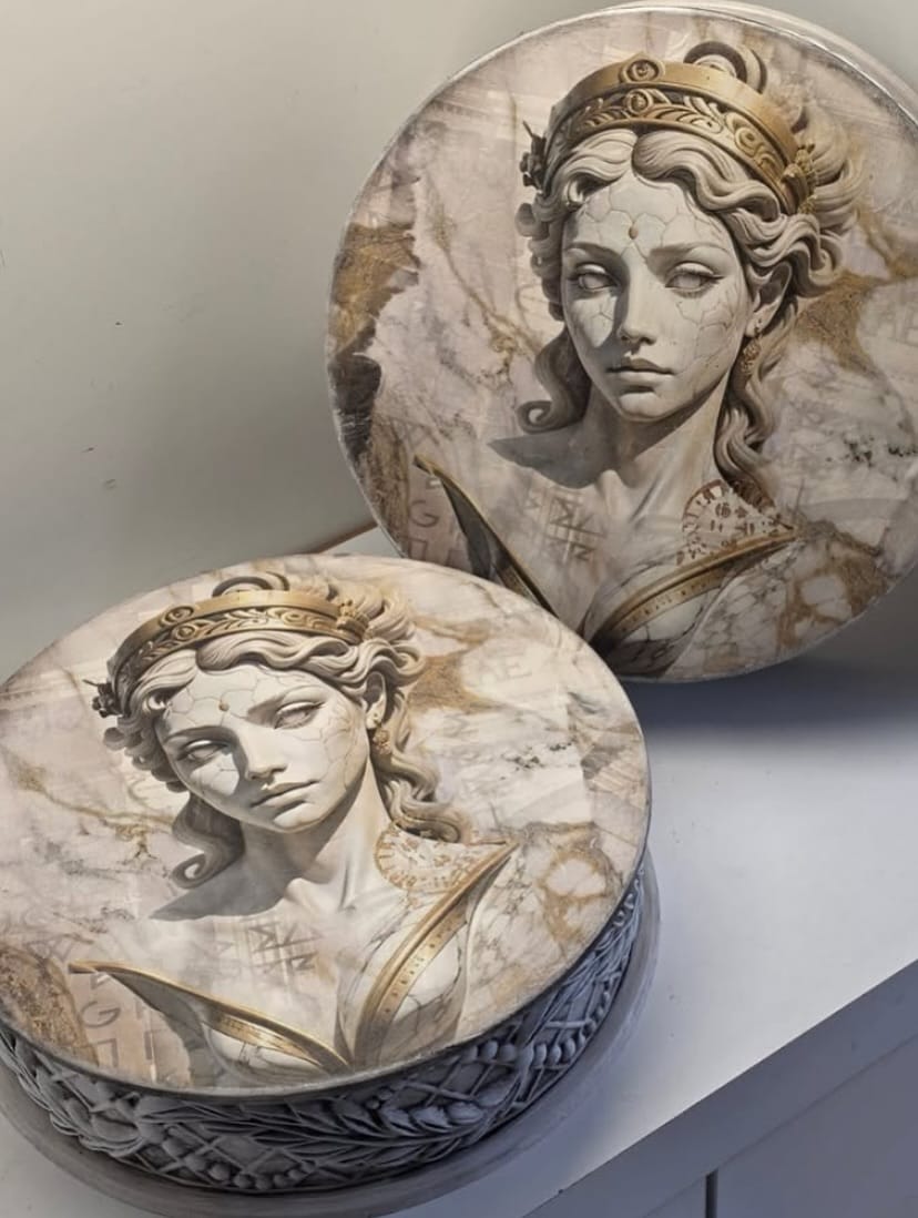 Post 2 by Cadence & Ahşap & Polyester on Instagram (carousel)