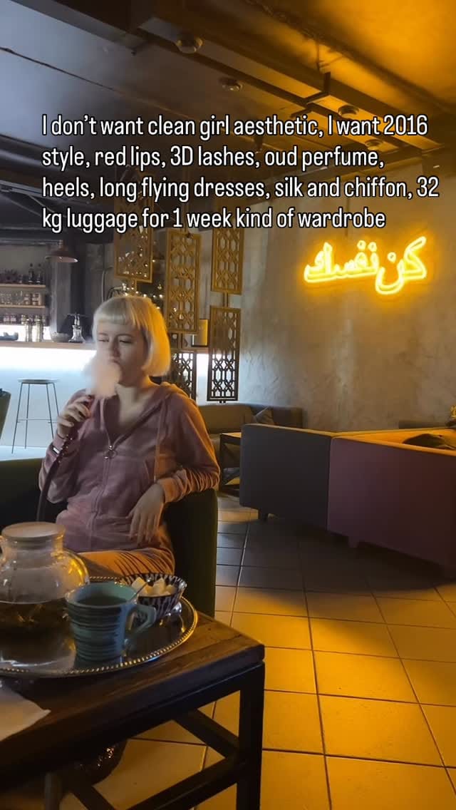 Post 4 by Helsinki Starr on Instagram (video)