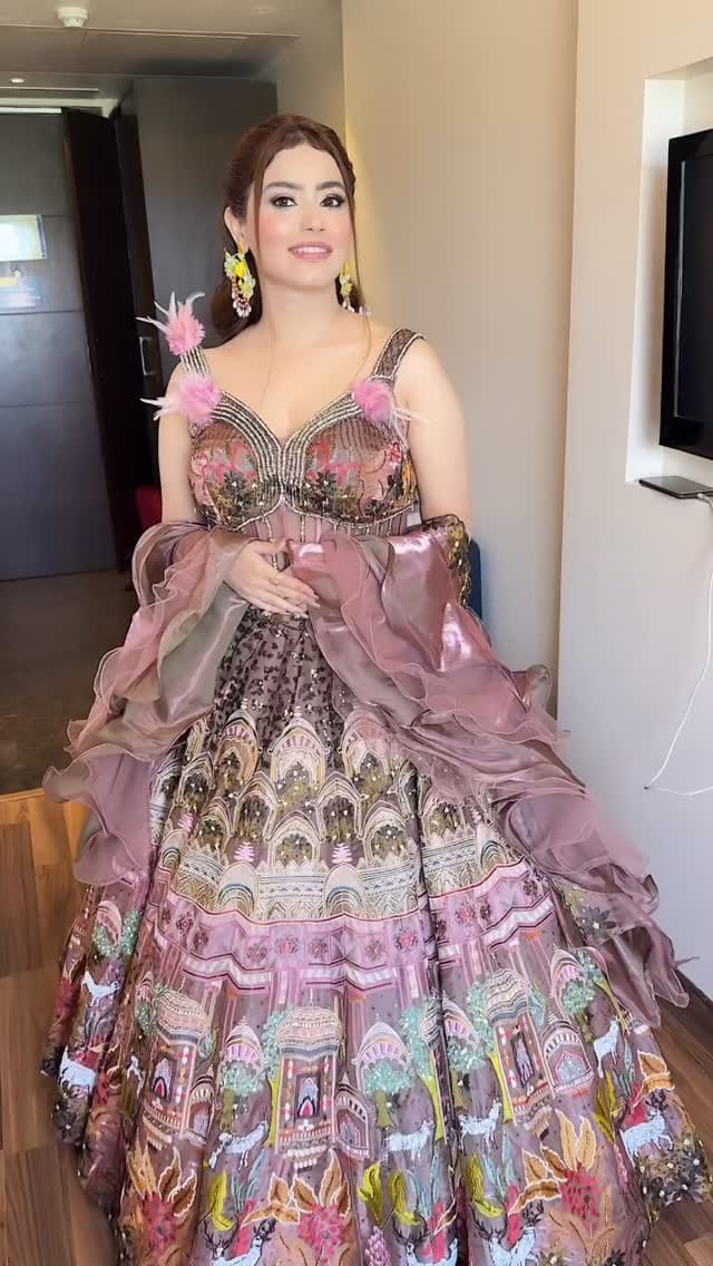 Post 9 by Abhilasha Sadana on Instagram (video)