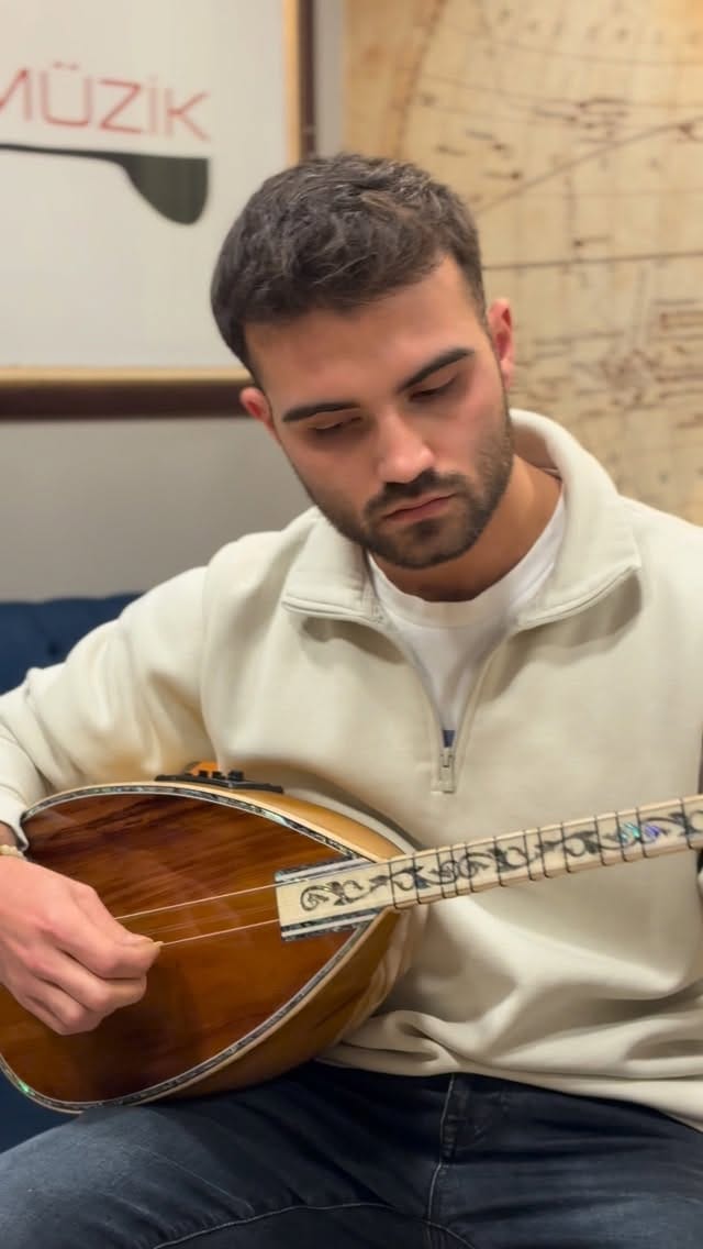 Post 2 by Pir Müzik on Instagram (video)