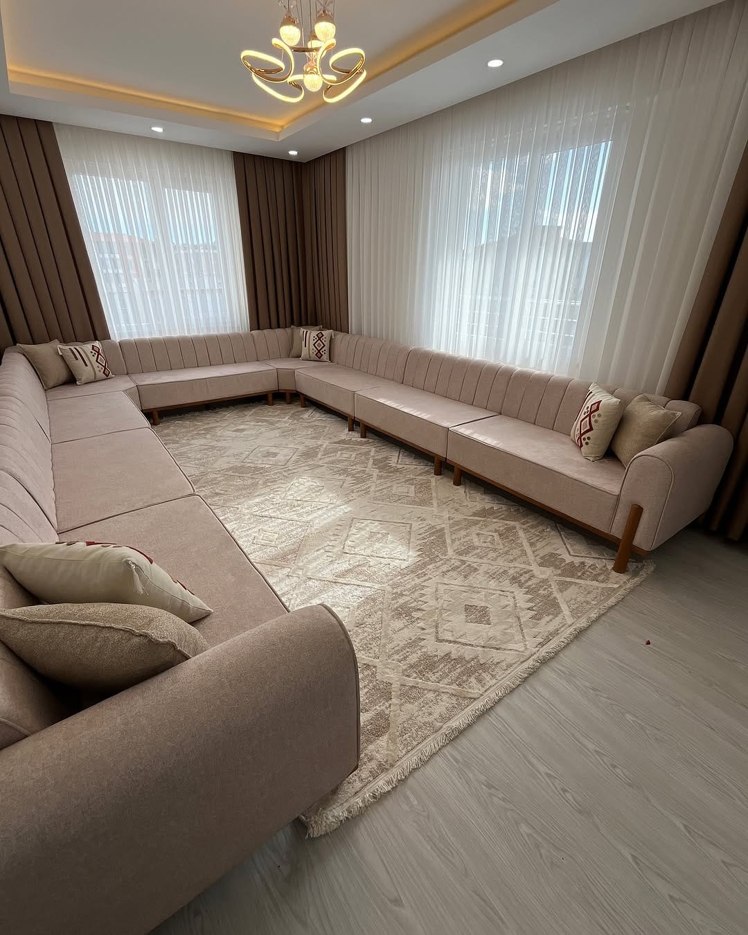 Post 10 by YAZARHOME-DESSALİFE MOBİLYA on Instagram (carousel)