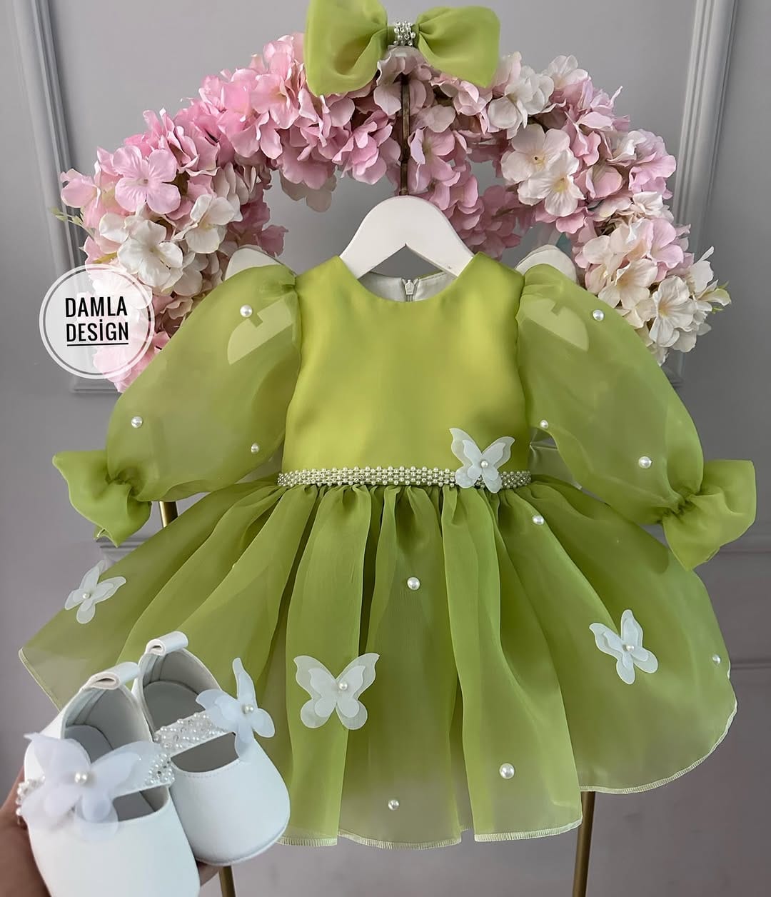 Post 5 by Damla Design on Instagram (carousel)