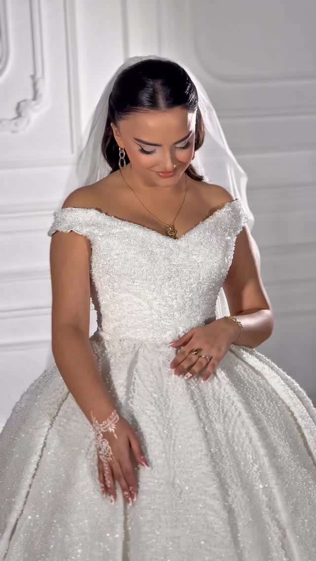 Post 5 by Fəxrəndə Hüseynova on Instagram (video)