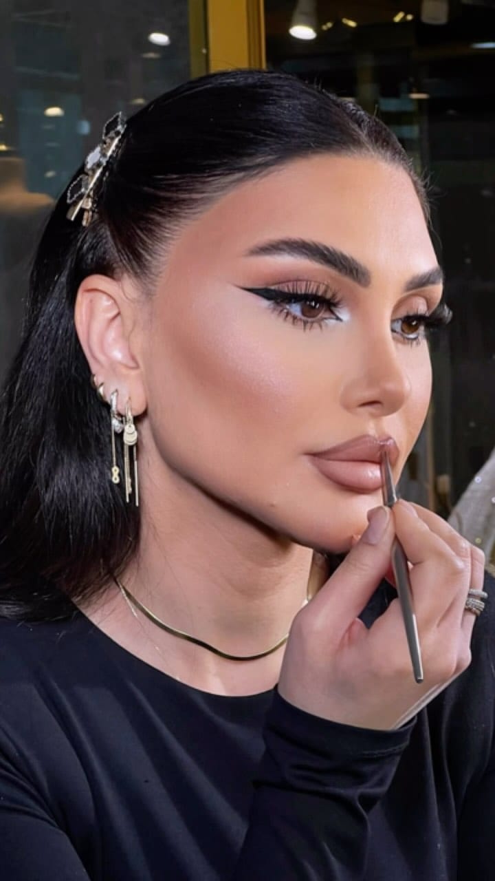 Post 9 by Fəxrəndə Hüseynova on Instagram (video)