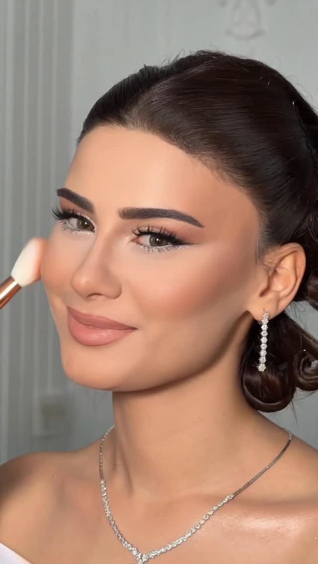 Post 6 by Fəxrəndə Hüseynova on Instagram (video)