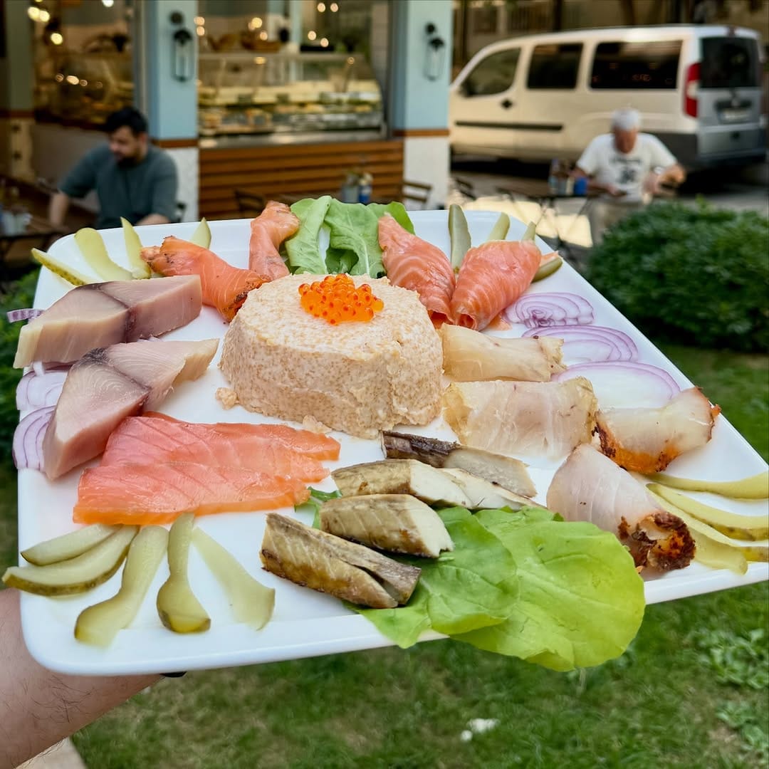 Post 5 by Reşat Balık ®️ 🐟🦑🦐 on Instagram (image)