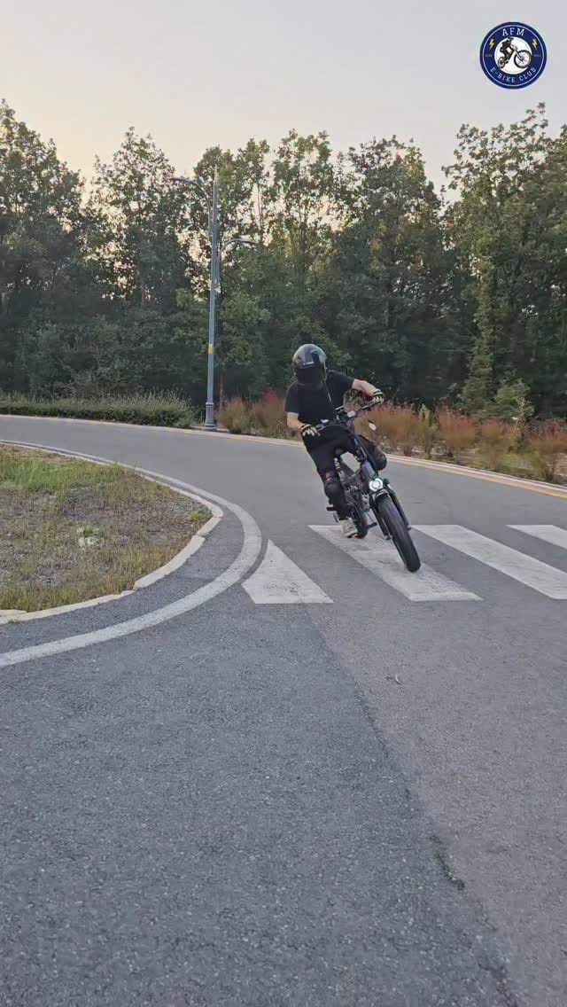 Post 5 by AFM E-BIKE Elektrik Bisiklet Rks Tbike Skyjet Satış ve Servisi on Instagram (video)