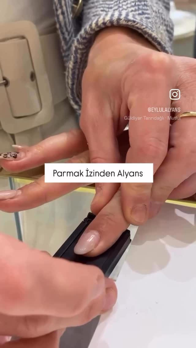 Post 3 by Emre Alyans on Instagram (video)