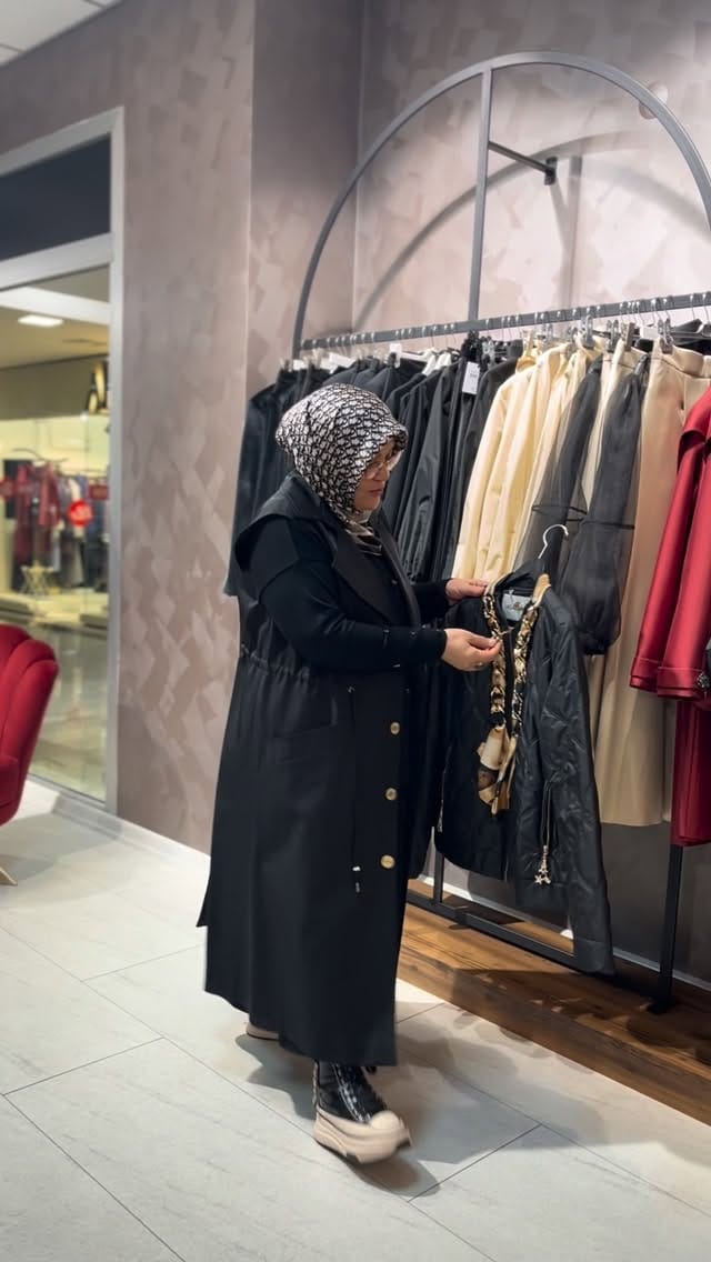 Post 1 by BUTİK ZORLU on Instagram (video)