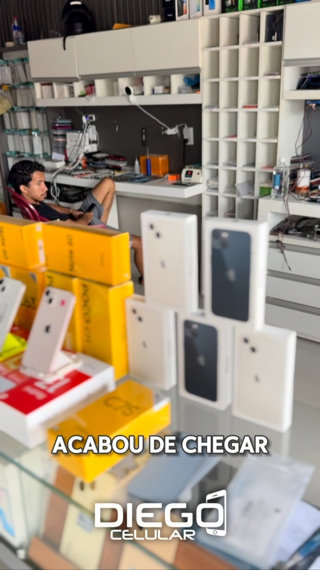 Post 6 by DIEGO CELULAR on Instagram (video)
