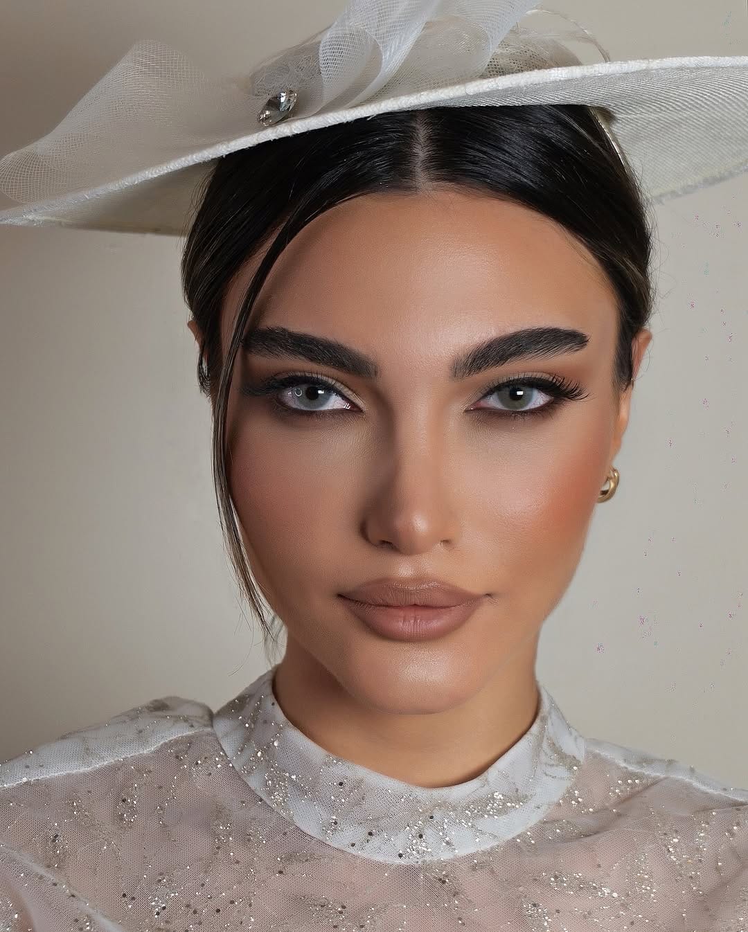 Post 4 by سحر  خداداد  | میکاپ آرتیست on Instagram (carousel)