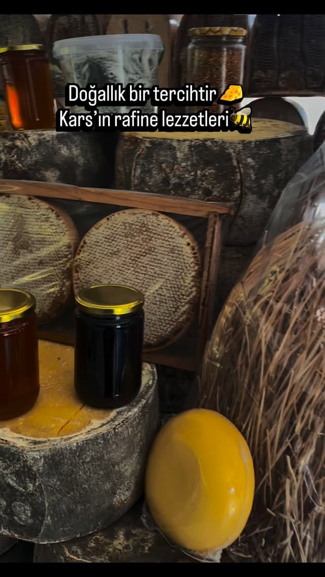 Post 6 by 🍯ORGANİK🧀 KARS 🧀ÜRÜNLERİ🍯 on Instagram (video)