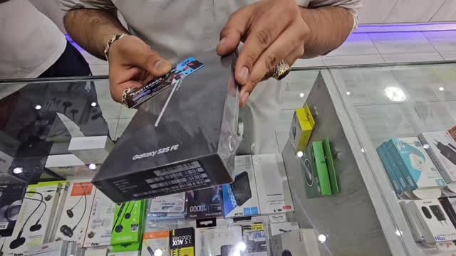 Post 7 by KINGTRONICS📱📞🤳 on Instagram (video)