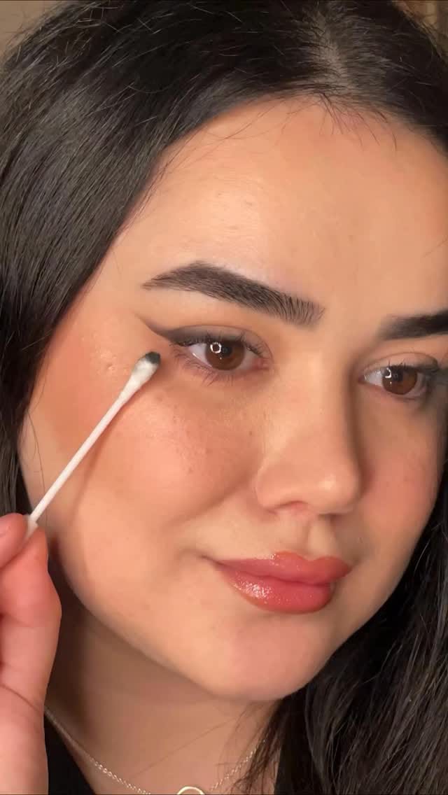 Post 5 by آموزش میکاپ💄 | خودآرایی | ✨Beauty Influencer on Instagram (video)