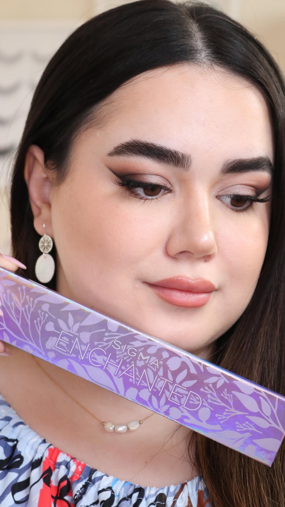 Post 8 by آموزش میکاپ💄 | خودآرایی | ✨Beauty Influencer on Instagram (video)