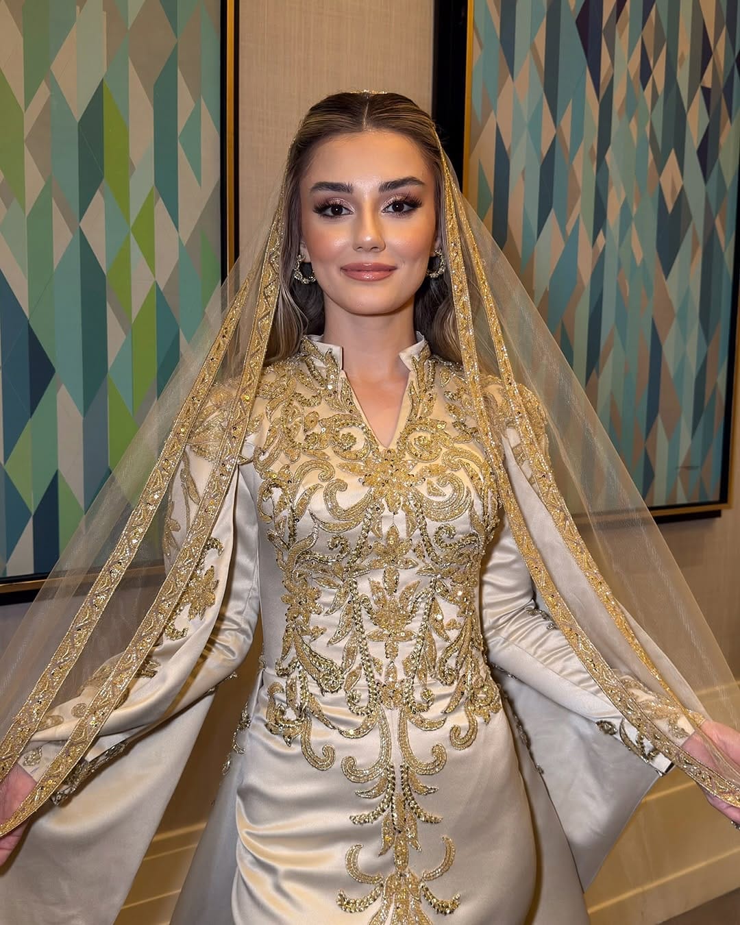 Post 4 by DUYGU SAVAŞ Hair&Makeup on Instagram (carousel)