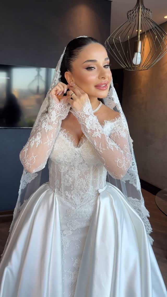 Post 9 by DUYGU SAVAŞ Hair&Makeup on Instagram (video)