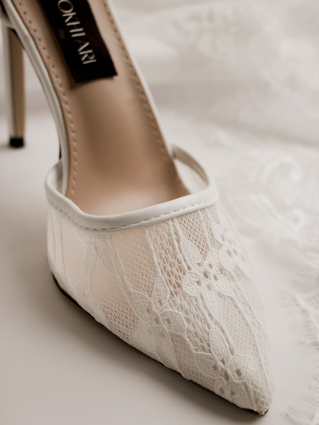 Post 9 by wedding shoes/کفش وتور عروس on Instagram (carousel)