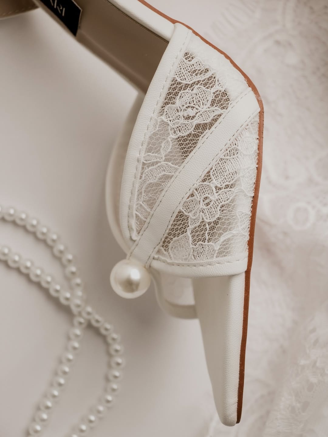 Post 2 by wedding shoes/کفش وتور عروس on Instagram (carousel)