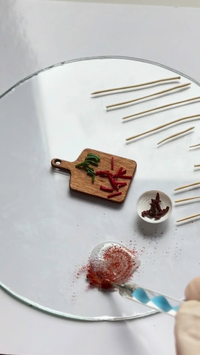 Post 7 by Miniature / Diorama on Instagram (video)