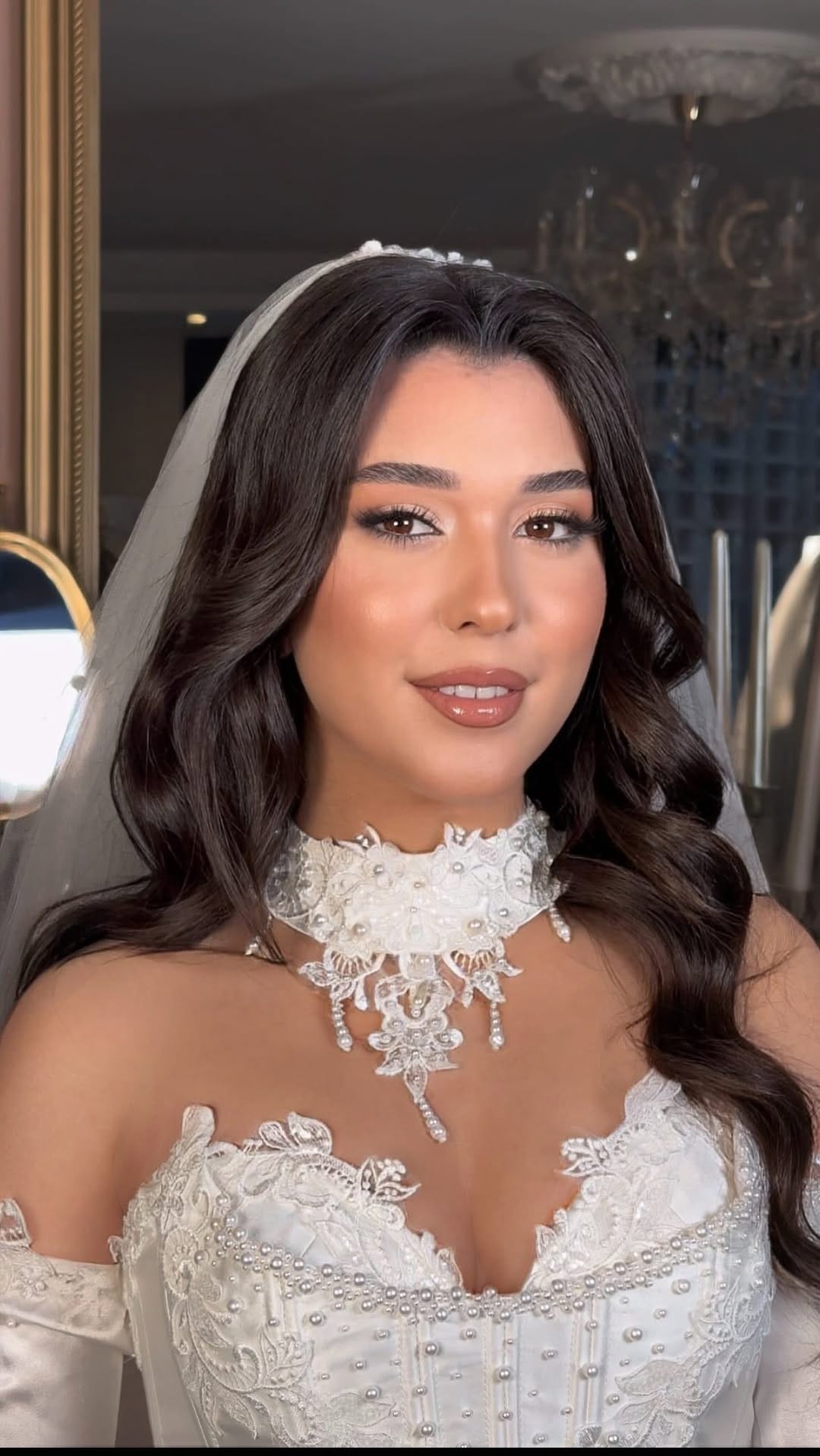 Post 6 by Aylin Ece Akınses Makeup & Hair Studio on Instagram (video)