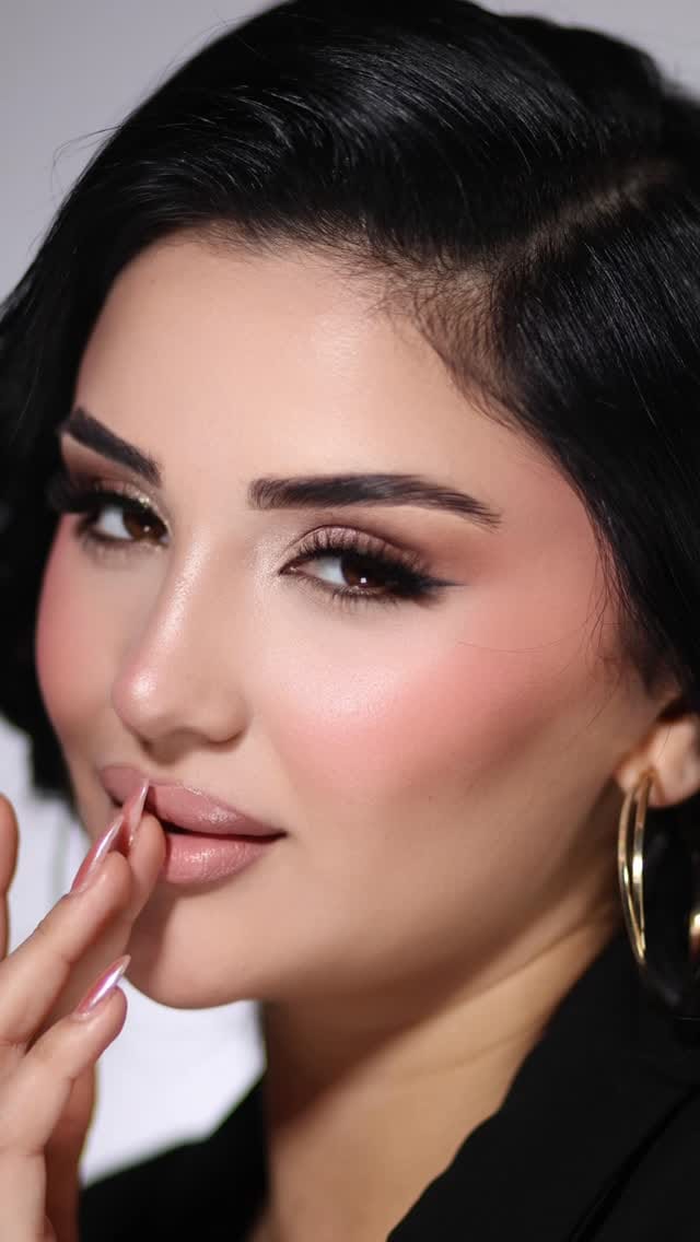 Post 8 by 𝐇𝐀𝐓𝐈𝐂𝐄 𝐄𝐅𝐊𝐀𝐍 | Makeup Studio on Instagram (video)