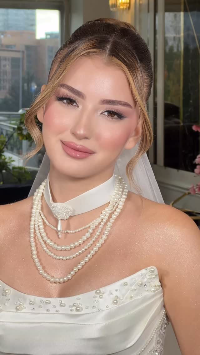 Post 3 by 𝐇𝐀𝐓𝐈𝐂𝐄 𝐄𝐅𝐊𝐀𝐍 | Makeup Studio on Instagram (video)