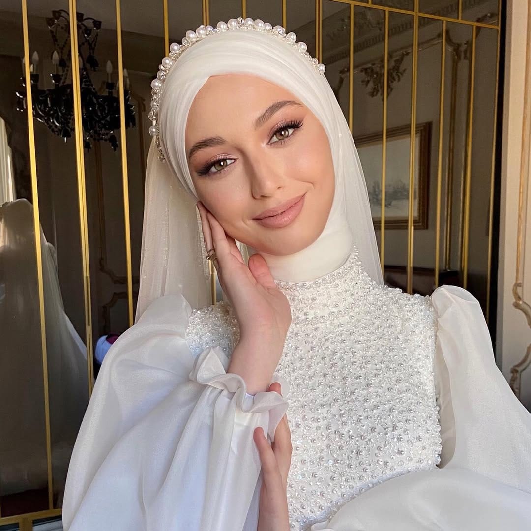 Post 10 by 𝐇𝐀𝐓𝐈𝐂𝐄 𝐄𝐅𝐊𝐀𝐍 | Makeup Studio on Instagram (image)