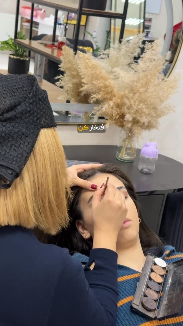 Post 6 by سالن زیبایی زهرامحمودیvip on Instagram (video)