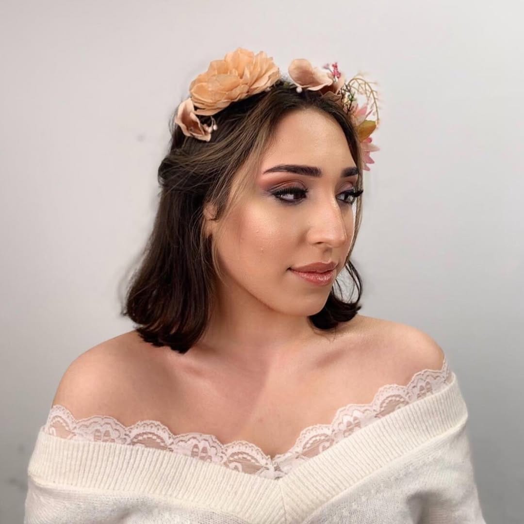 Post 8 by @makeupbyelifkrky on Instagram (carousel)