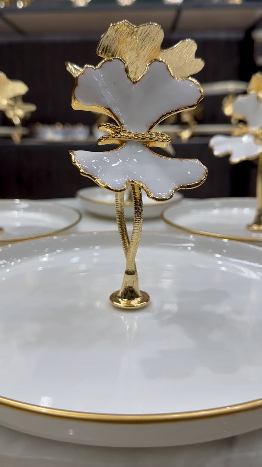 Post 10 by Turkish Dinnerware on Instagram (video)