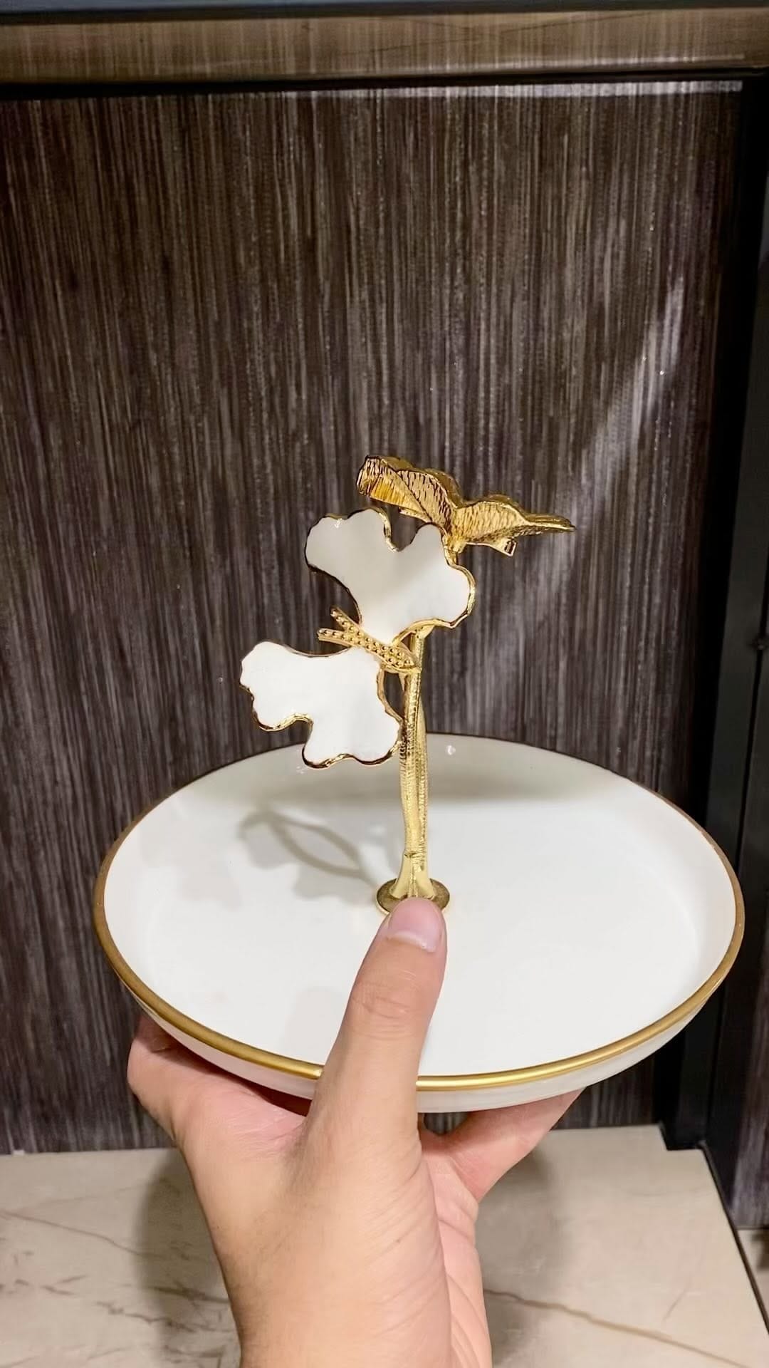 Post 2 by Turkish Dinnerware on Instagram (video)