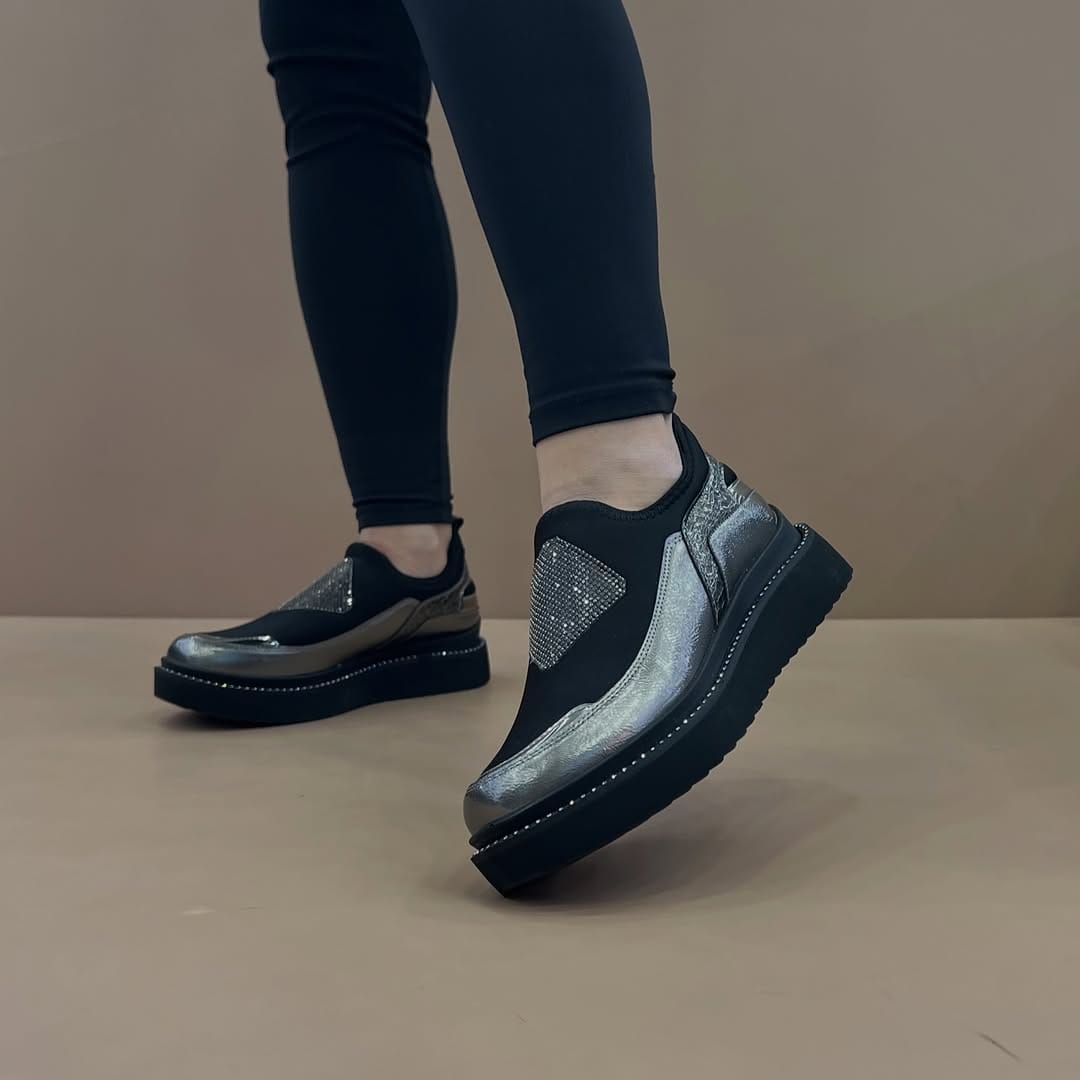 Post 1 by Meshure Luxury Shoes (toptan satış) on Instagram (carousel)