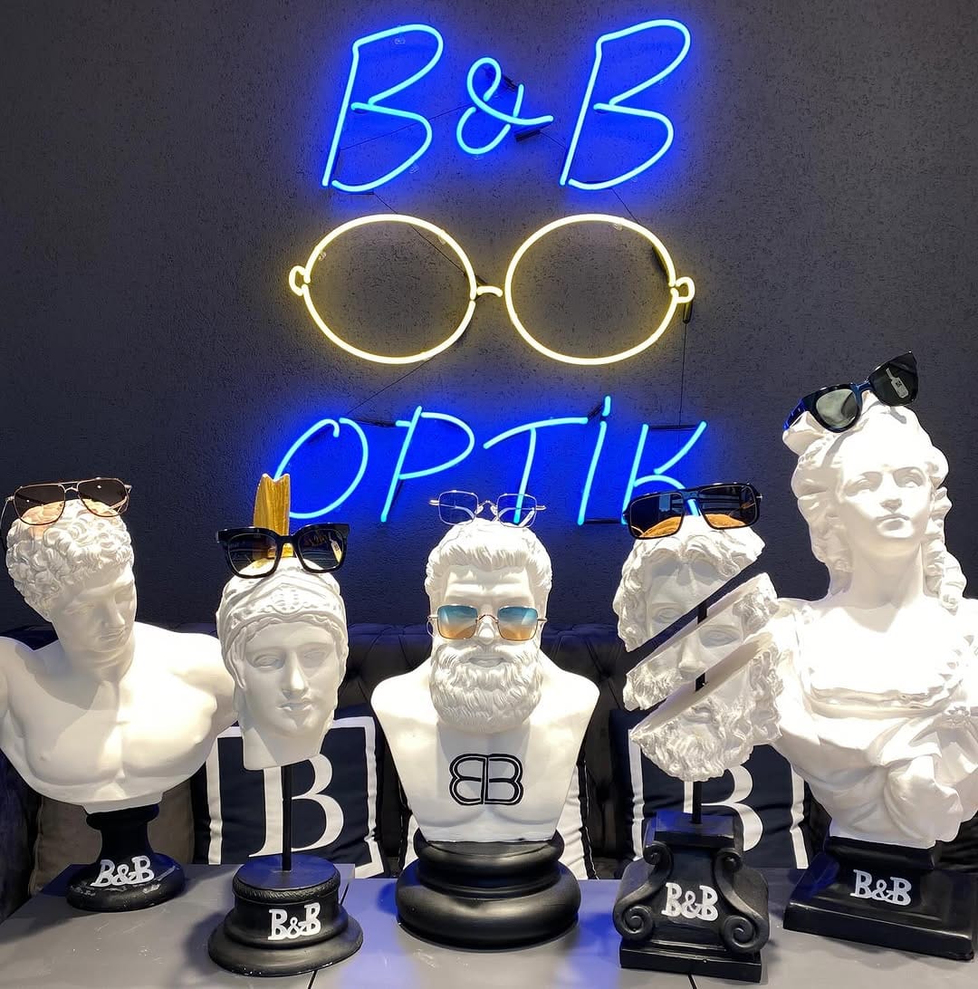Post 2 by B&B Optik on Instagram (image)