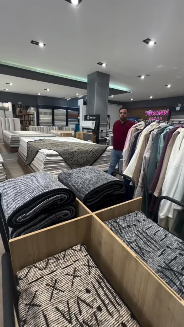 Post 3 by türkeri halı kurdali on Instagram (video)
