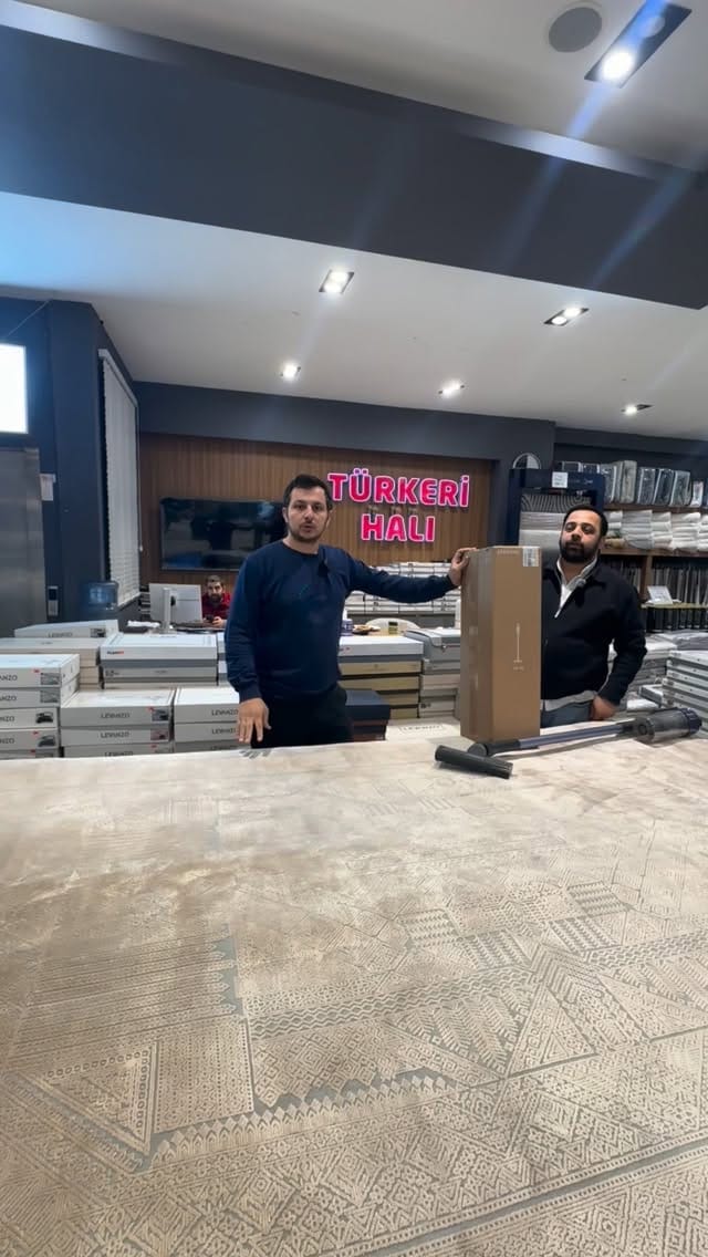 Post 8 by türkeri halı kurdali on Instagram (video)
