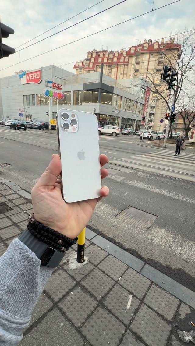 Post 3 by Polovnitelefoni00ii on Instagram (video)