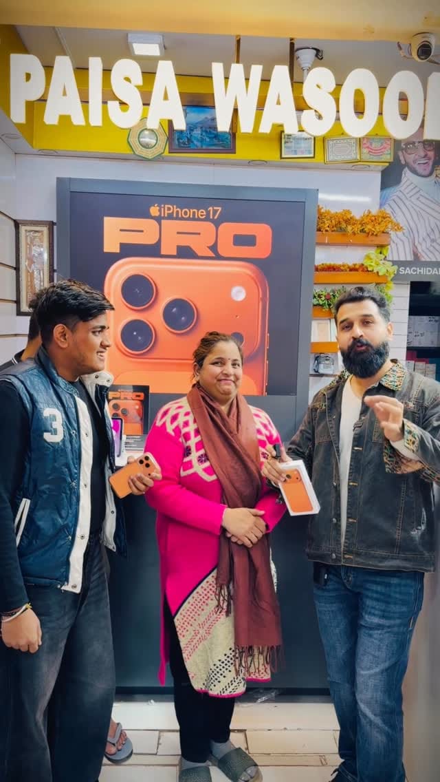 Post 10 by Sumit Sapra on Instagram (video)