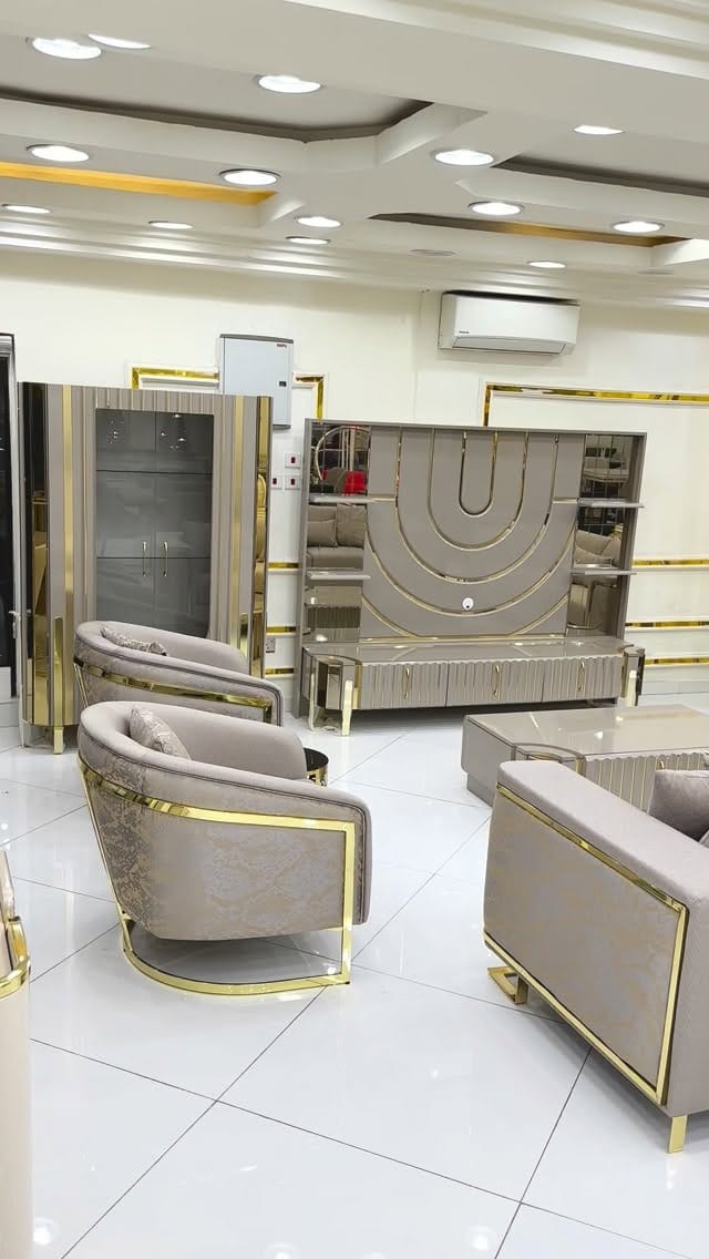 Post 1 by OJC LUXURY FURNITURE 🇳🇬🌏🇮🇹 on Instagram (video)