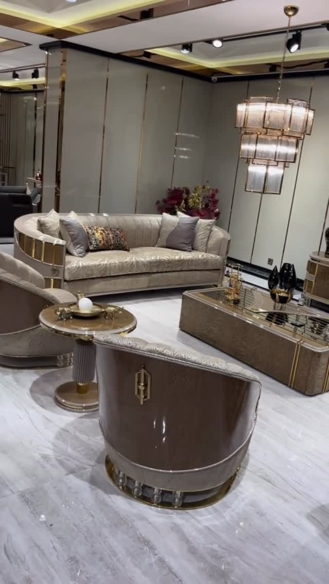 Post 5 by OJC LUXURY FURNITURE 🇳🇬🌏🇮🇹 on Instagram (video)