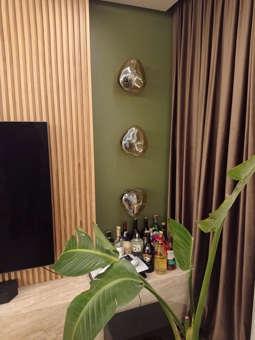Post 1 by Luce Interior on Instagram (image)