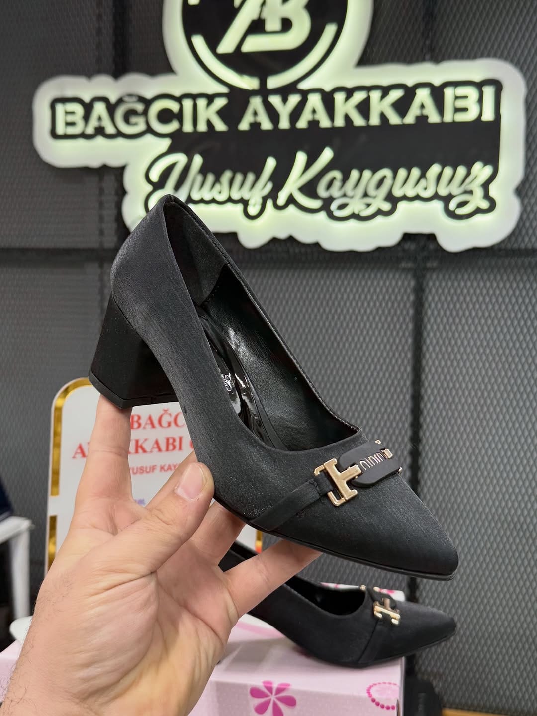 Post 7 by Bağcık Ayakkabı Çanta on Instagram (carousel)