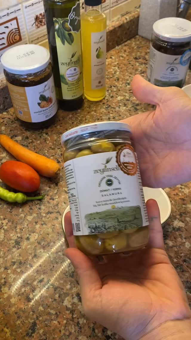 Post 3 by Zeytinseli Zeytin Zeytinyağı on Instagram (video)