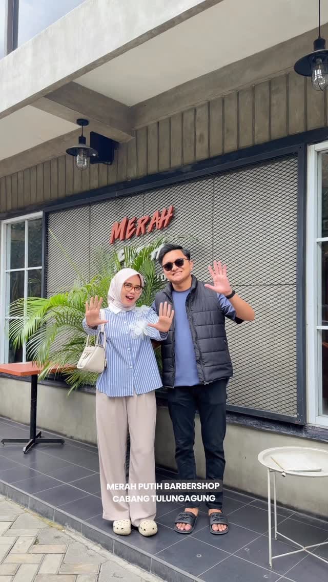 Post 3 by Merah Putih Barbershop on Instagram (video)