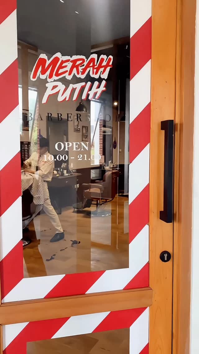 Post 5 by Merah Putih Barbershop on Instagram (video)